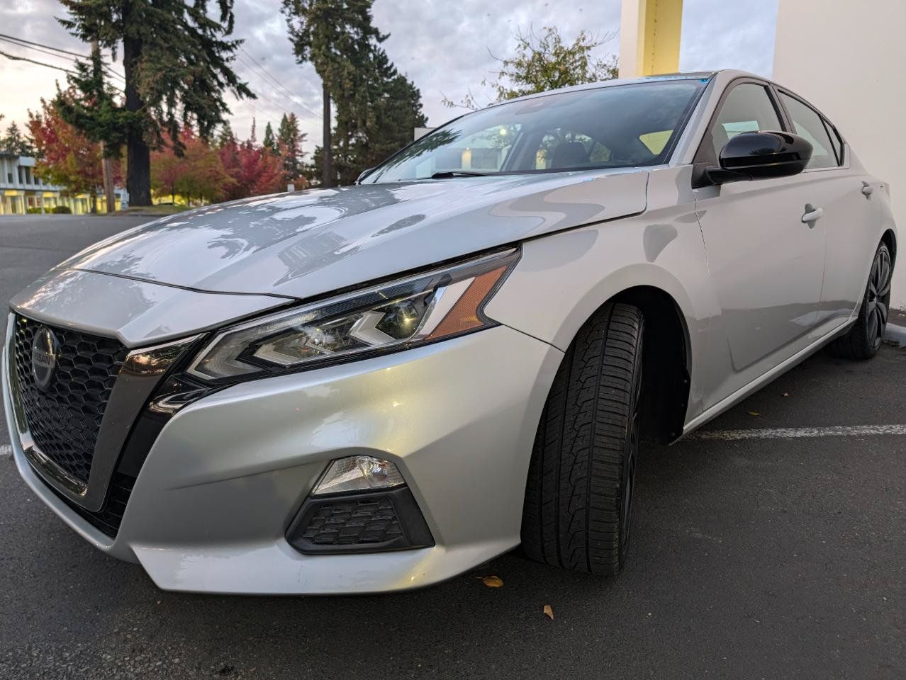 Used 2021 Nissan Altima 2.5 SR FWD image 3