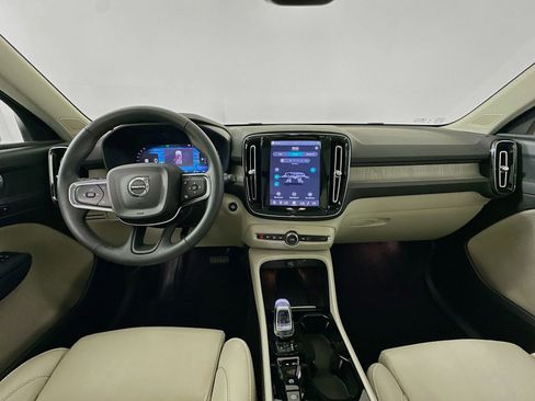 Used 2023 Volvo XC40 B5 Plus w/ Driver Assist Package AWD/4WD image 14
