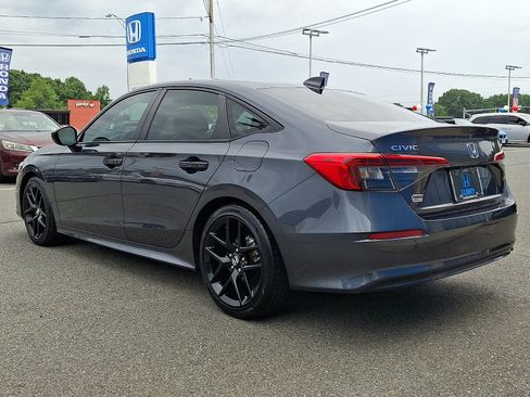 Used 2023 Honda Civic Sport image 6