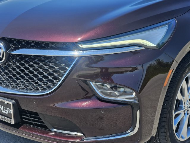 Used 2023 Buick Enclave Avenir w/ Avenir Technology Package FWD image 9
