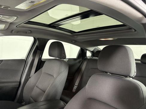 Used 2023 Chevrolet Malibu LT image 17