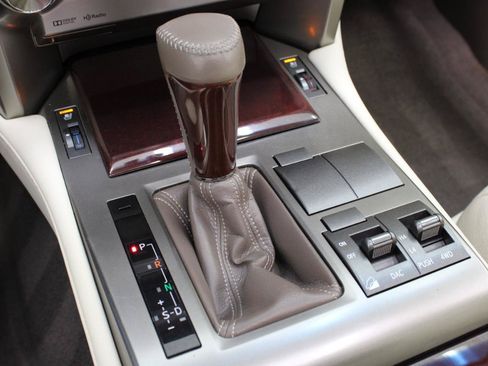 Used 2016 Lexus GX 460 w/ Premium Package AWD/4WD image 72