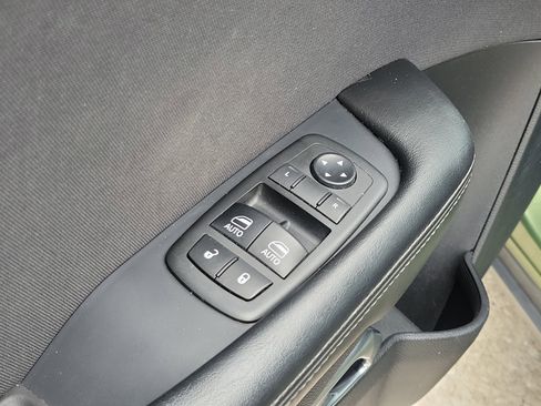 Used 2019 Dodge Challenger SXT w/ Blacktop Package RWD image 15