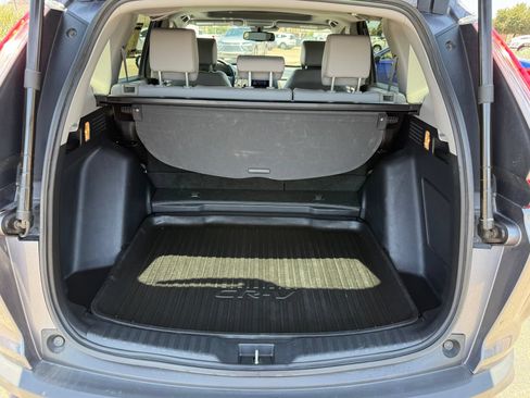 Used 2017 Honda CR-V Touring image 6