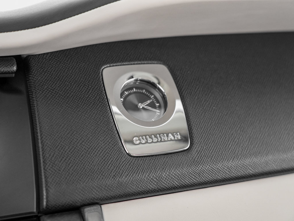 Used 2019 Rolls-Royce Cullinan AWD/4WD image 23