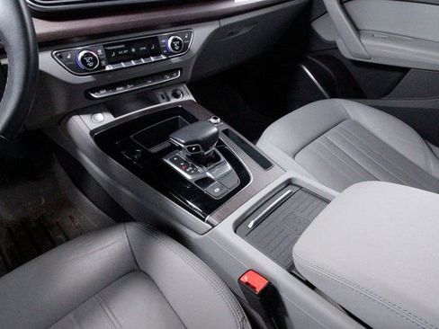 Used 2021 Audi Q5 2.0T Premium Plus w/ Premium Plus Package image 15