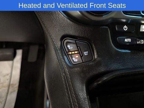Used 2015 Chevrolet Suburban LTZ AWD/4WD image 6