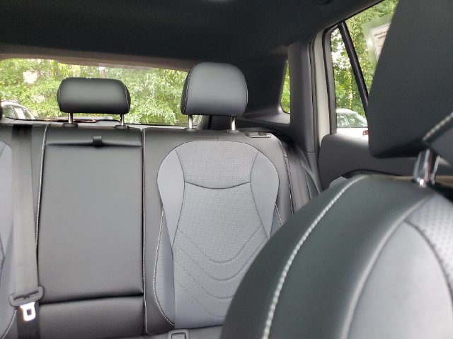 New 2026 Volkswagen Tiguan SE R-Line FWD image 12