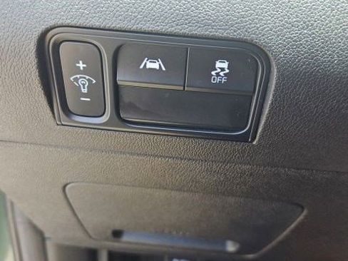 Used 2022 Kia Sorento S w/ Panoramic Sunroof Package AWD/4WD image 10