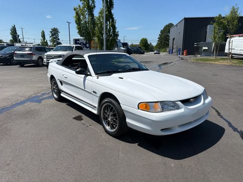 Used 1996 Ford Mustang GT RWD image 4
