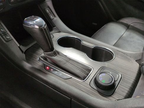 Used 2019 GMC Acadia SLT image 33