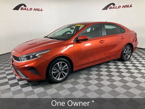 Certified 2023 Kia Forte LXS image 4