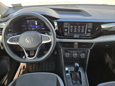 Used 2022 Volkswagen Taos S FWD image 6