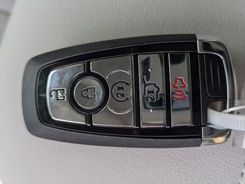 New 2025 Lincoln Navigator Reserve image 25