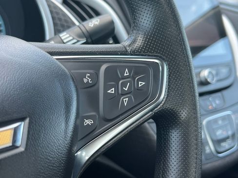 Used 2023 Chevrolet Malibu LS image 13