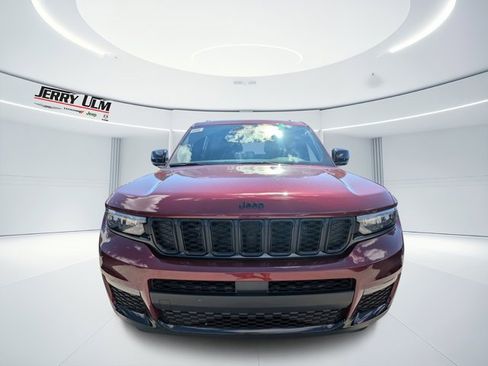New 2025 Jeep Grand Cherokee L Limited w/ Black Appearance Package image 7