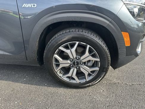 Used 2022 Kia Seltos EX AWD/4WD image 21