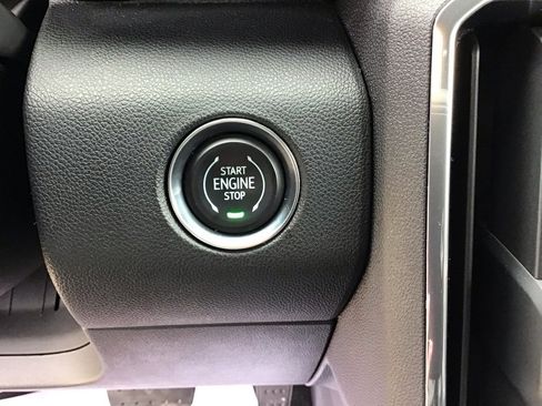 Used 2025 GMC Acadia Elevation image 44