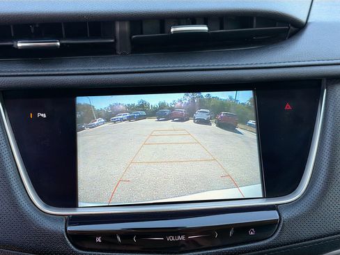 Used 2019 Cadillac XT5 Luxury image 32