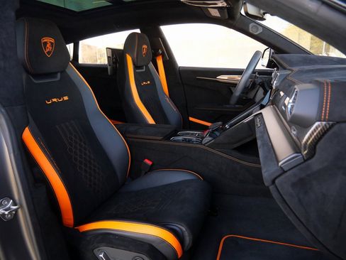 Used 2024 Lamborghini Urus Performante image 8