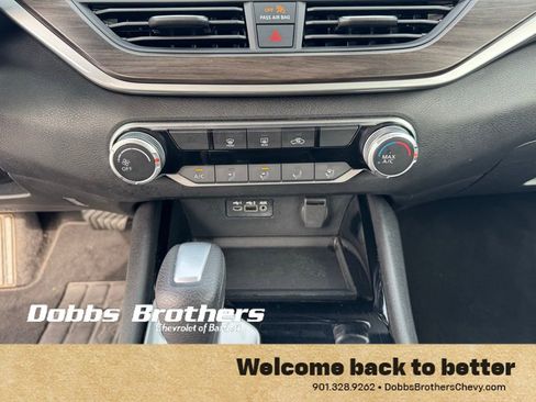 Used 2024 Nissan Altima 2.5 SV image 24