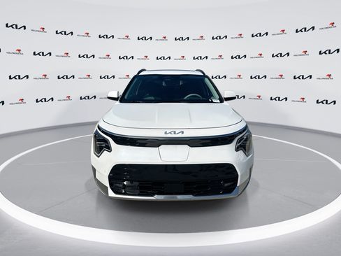 New 2025 Kia Niro Wave w/ Wave Preserve Package FWD image 3