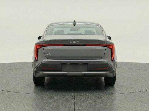 Used 2025 Kia K4 LXS image 7