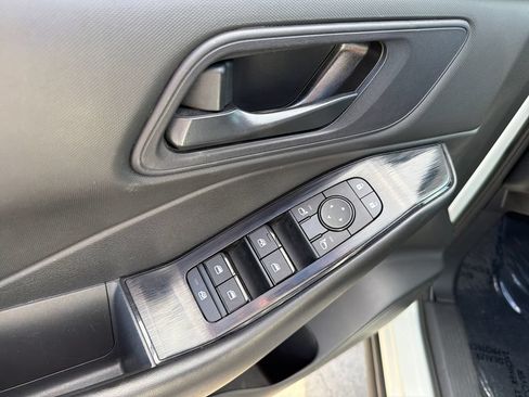 Certified 2024 Nissan Rogue S FWD image 15