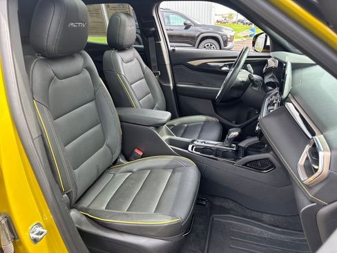 Used 2025 Chevrolet TrailBlazer ACTIV w/ Convenience Package AWD/4WD image 11