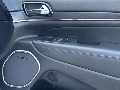 Used 2020 Jeep Grand Cherokee High Altitude image 29