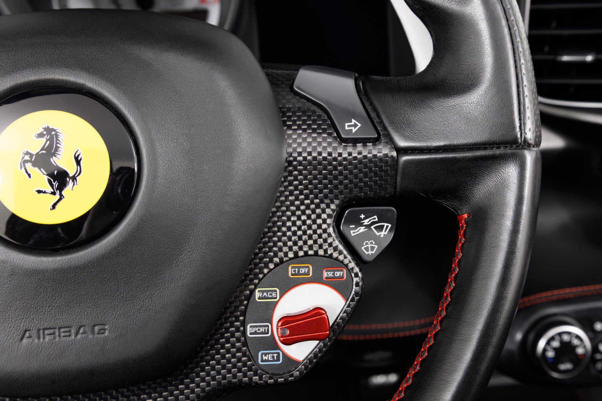 Used 2013 Ferrari 458 Spider RWD image 26