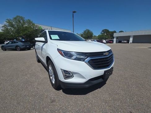 Used 2018 Chevrolet Equinox LT AWD/4WD image 2