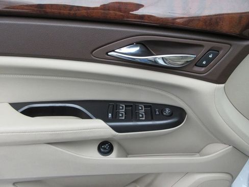 Used 2016 Cadillac SRX Performance w/ Driver Awareness Package image 23