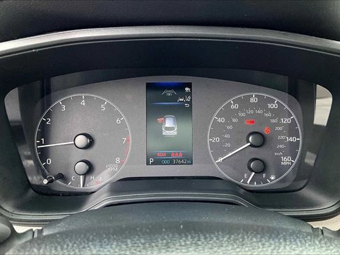 Used 2023 Toyota Corolla Cross L image 24