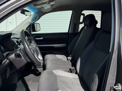 Used 2017 Toyota Tundra SR5 image 11