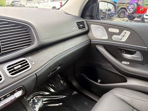 Certified 2026 Mercedes-Benz GLS 450 4MATIC image 27