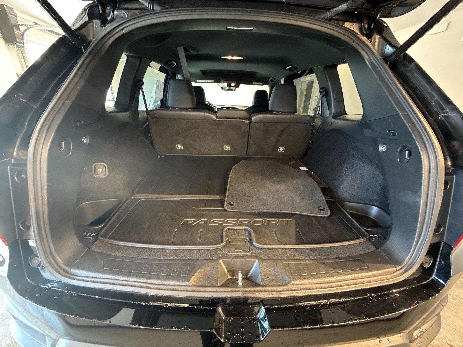 Used 2023 Honda Passport EX-L image 21