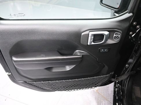 Used 2020 Jeep Wrangler Sport image 20