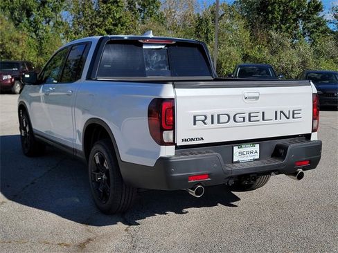 New 2026 Honda Ridgeline Black Edition image 4