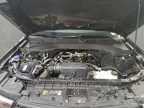 Used 2022 Ford Explorer Base w/ Class IV Trailer Tow Package image 31