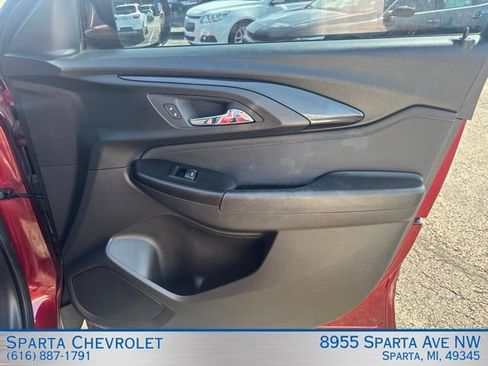 Used 2022 Chevrolet TrailBlazer RS w/ Sun and Liftgate Package AWD/4WD image 25