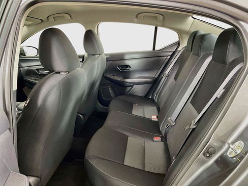Used 2024 Nissan Sentra SV FWD image 11
