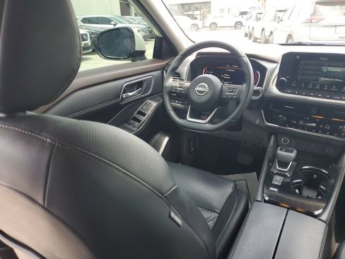 Certified 2023 Nissan Rogue Platinum w/ Platinum Premium Package FWD image 22