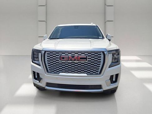 Used 2021 GMC Yukon Denali AWD/4WD image 2