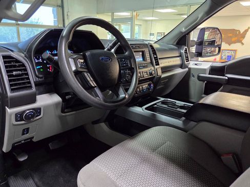 Used 2018 Ford F250 XLT w/ XLT Value Package AWD/4WD image 18