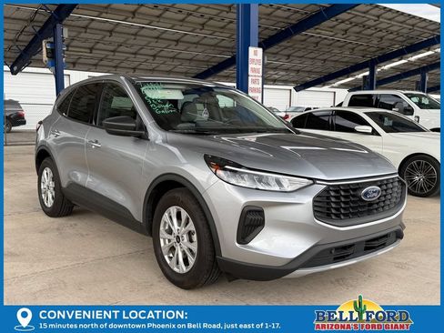 Used 2023 Ford Escape Active w/ Tech Pack #1 FWD image 5