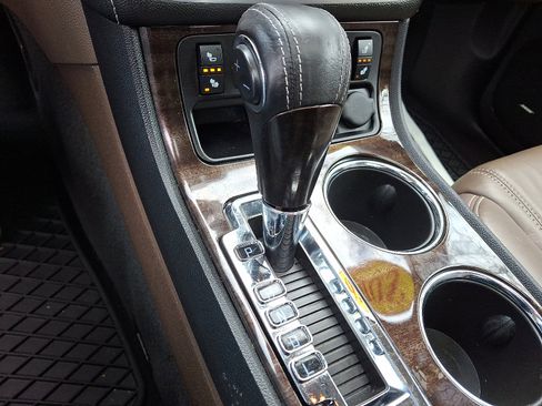 Used 2016 GMC Acadia SLT image 15