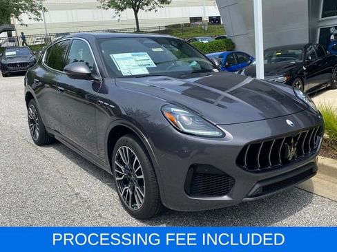 Used 2025 Maserati Grecale Trofeo AWD/4WD image 1