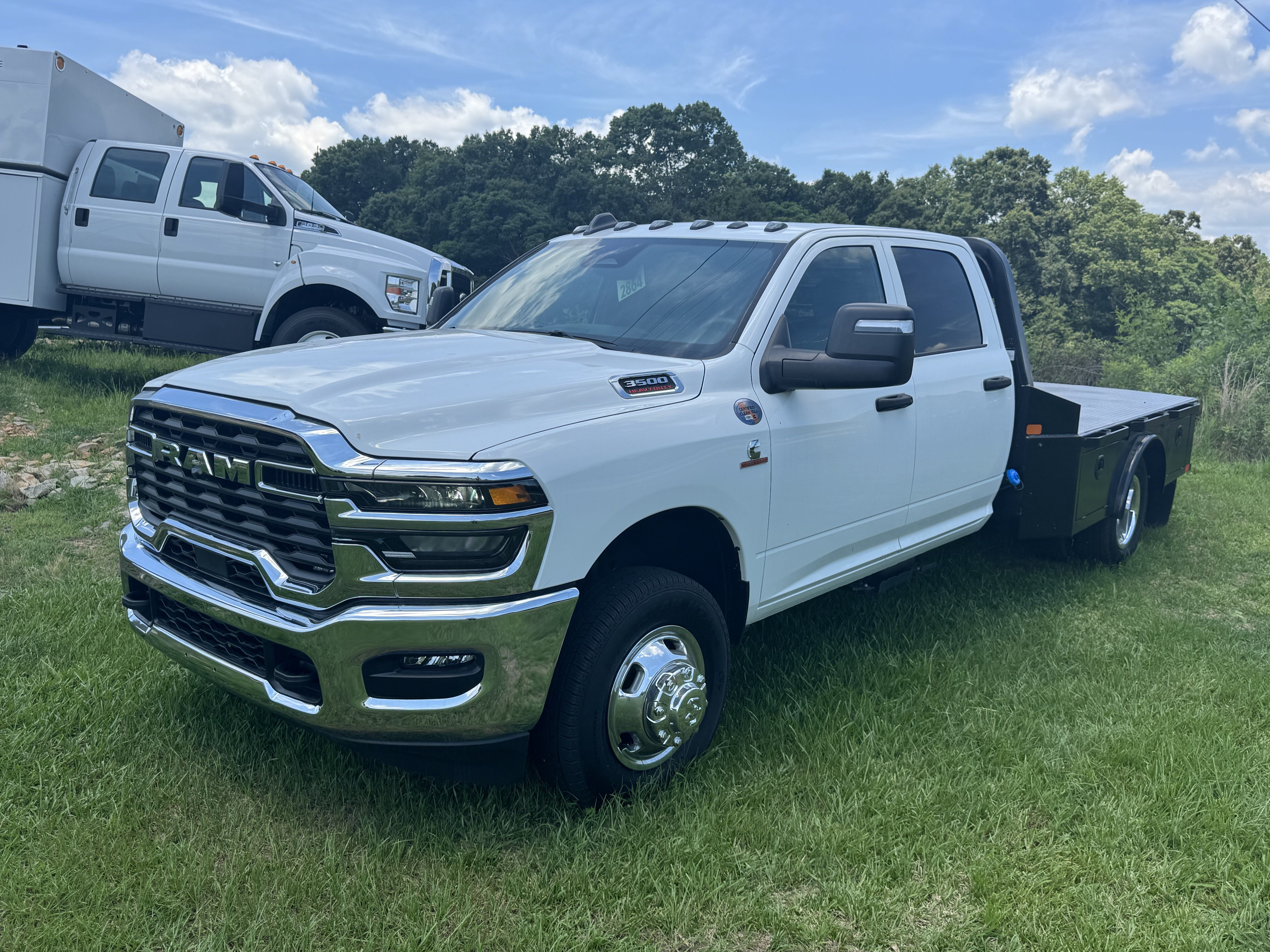 New 2026 Ford F350 XL w/ XL Chrome Package AWD/4WD image 2