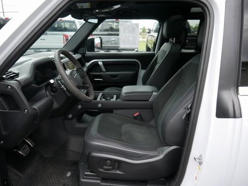 Used 2023 Land Rover Defender 90 Carpathian Edition image 2